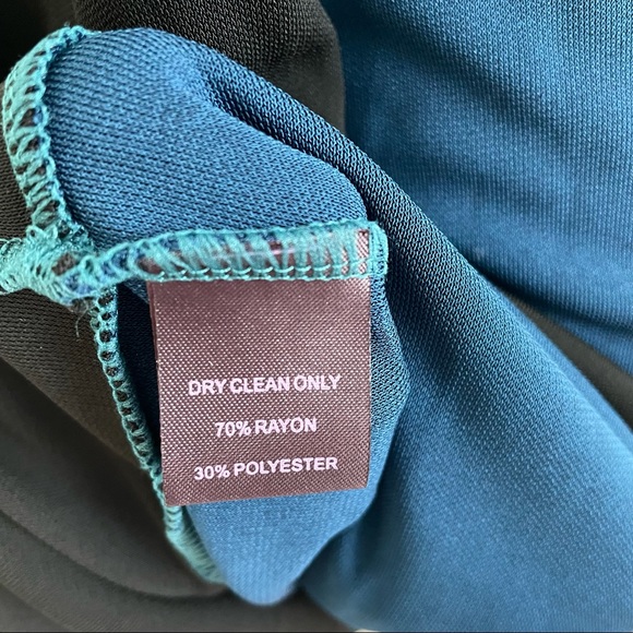 Hale Bob Long Sleeve Dress with Color Block Chevron Design Size Small - Picture 8 of 9